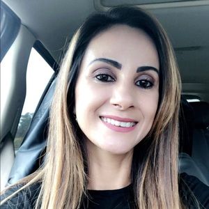 Meet your Posher, Andriea